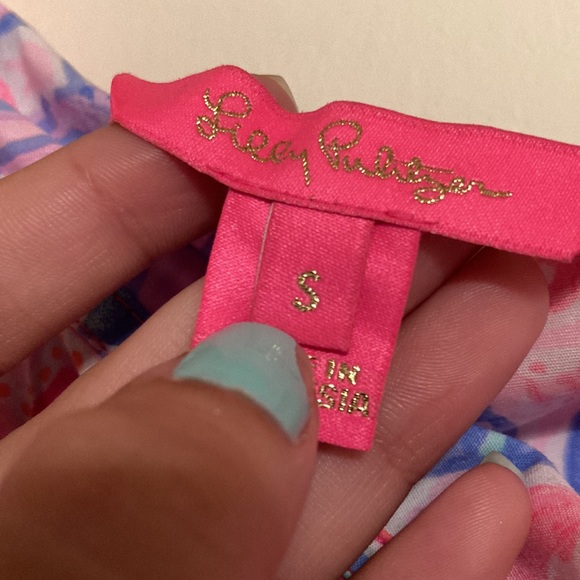 Lilly Pulitzer Zeldie One-Shoulder Ruffle Top Pink Isle Snappy Turtle - Picture 4 of 4